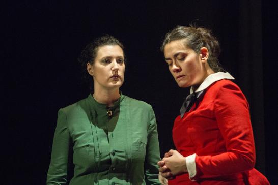 Escena de La doble historia del Doctor Valmy