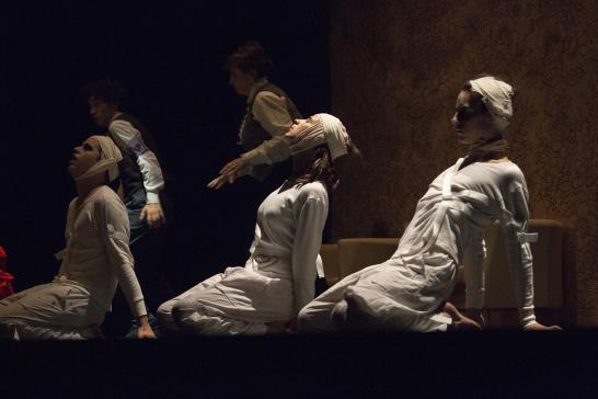 Escena de La doble historia del Doctor Valmy